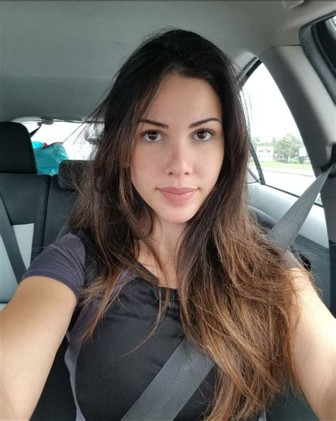 Her stories, etc : r/Bellabrookz .